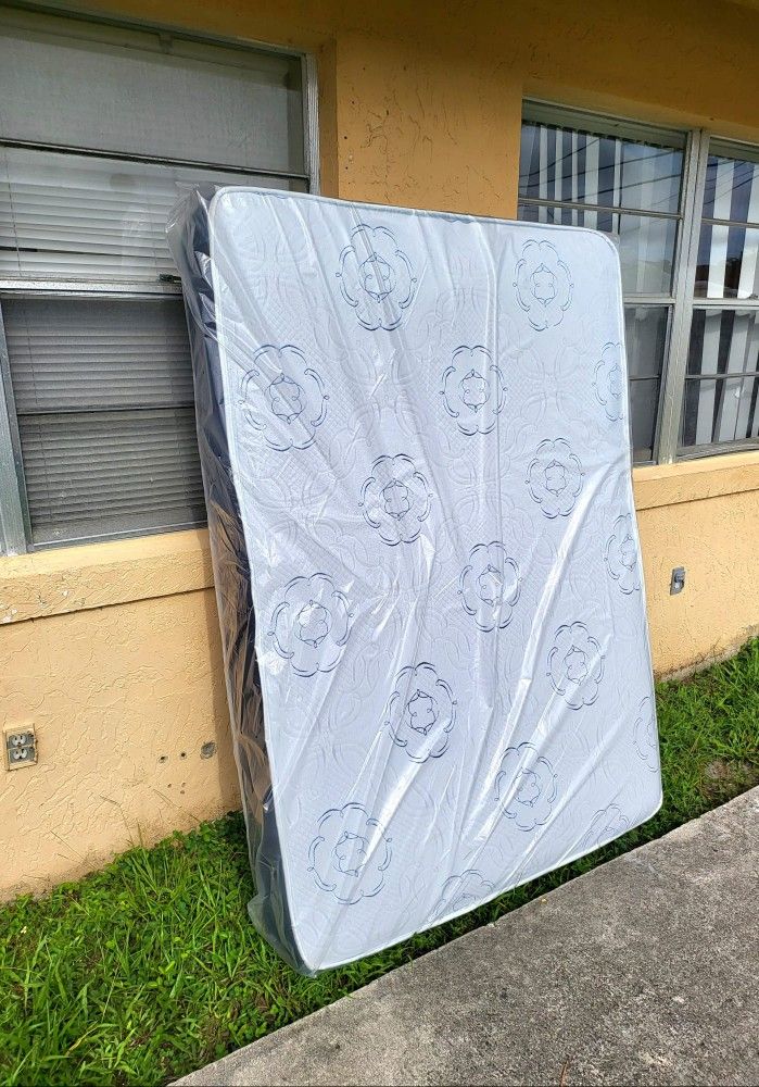 NEW QUEEN MATTRESS AND BOX SPRING -- Also Available In All Sizes.