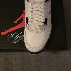 Jordan 4s