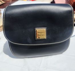 Dooney & Bourke Black Leather cross body purse