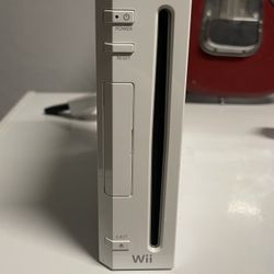 Nintendo Wii + Accessories 