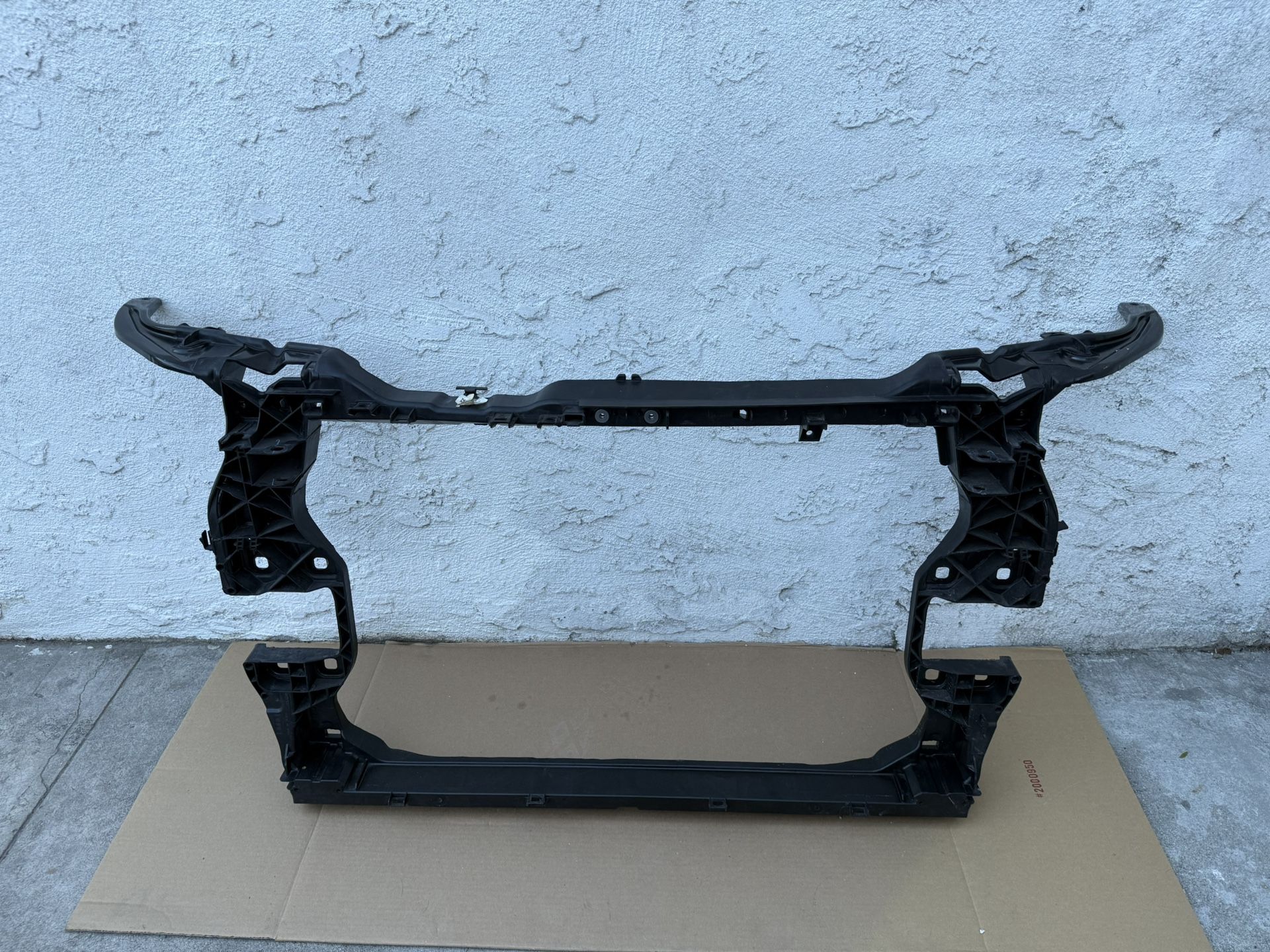 2018 2024 AUDI Q5 RADIATOR SUPPORT OEM