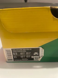 Nike sb strawberry cough dunks 9.5$140