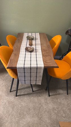 Small dining table + 4 chairs