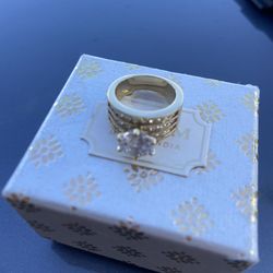 Size 7  ring costume jewlery