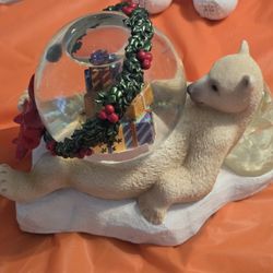 Christmas Ceramic Figurine Play Music 