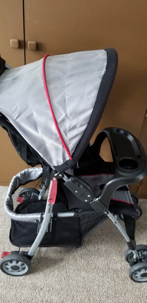 Baby Stroller (Make Offer)