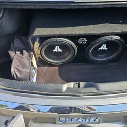2 12 Inch Jbl And Rockford Fosgate Amp And Distribution Block