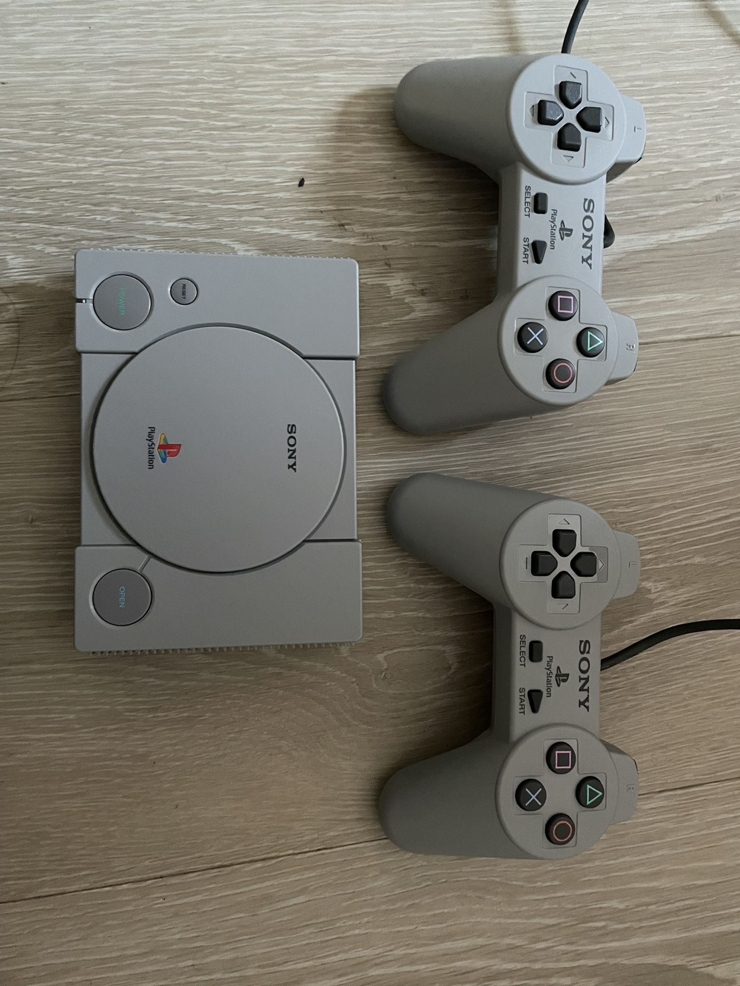 Retro Gaming Bundle(ps1 Playstation 1 And Namco Joystick)