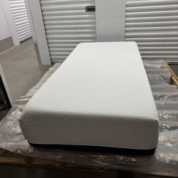 Like New Amerisleep AS5 Memory Foam Twin XL Mattress