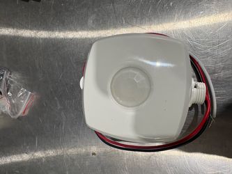 11 PacWave PSC-HB-1-FM-100 high bay sensor