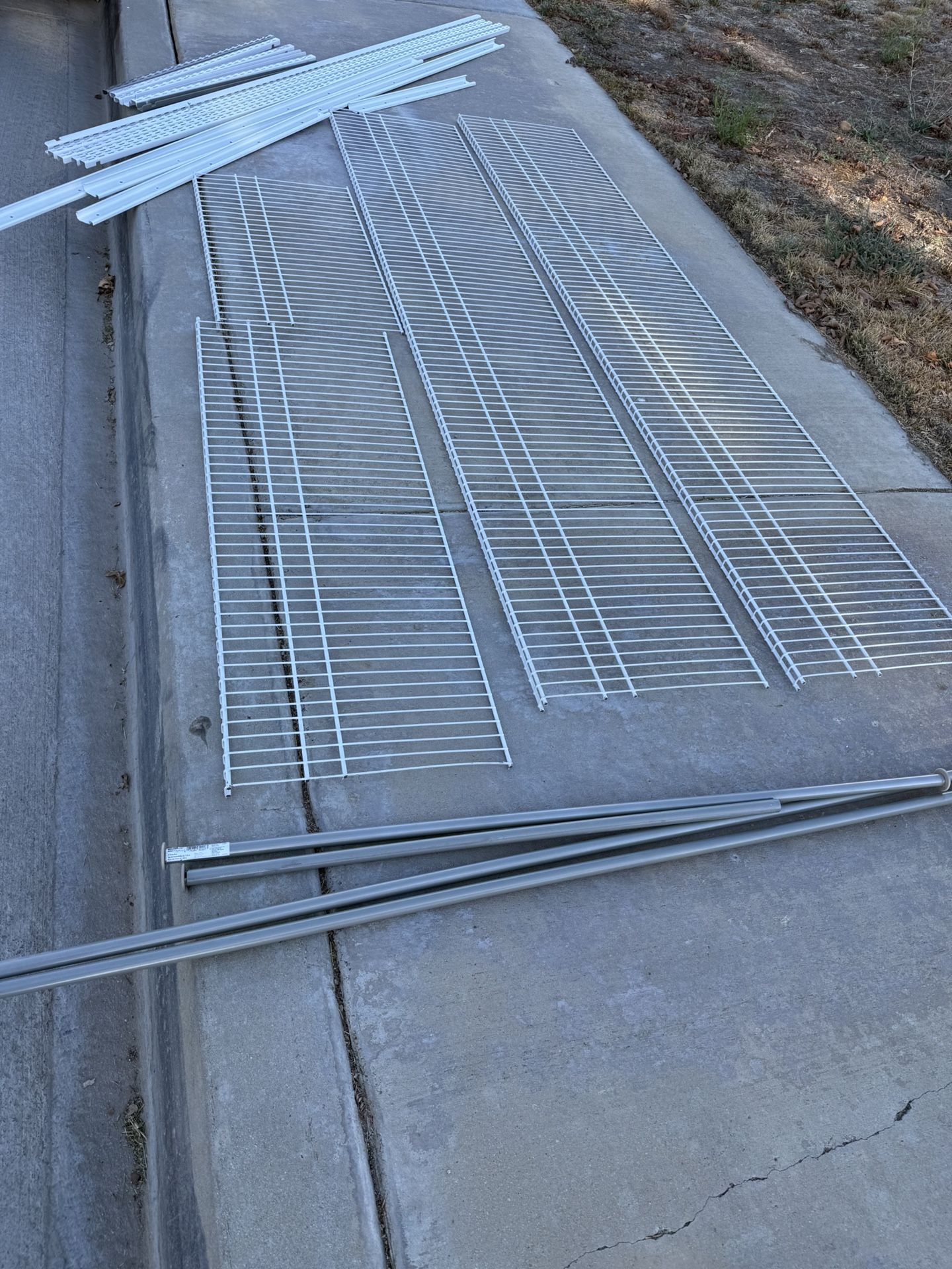 Closet Metal Shelf’s