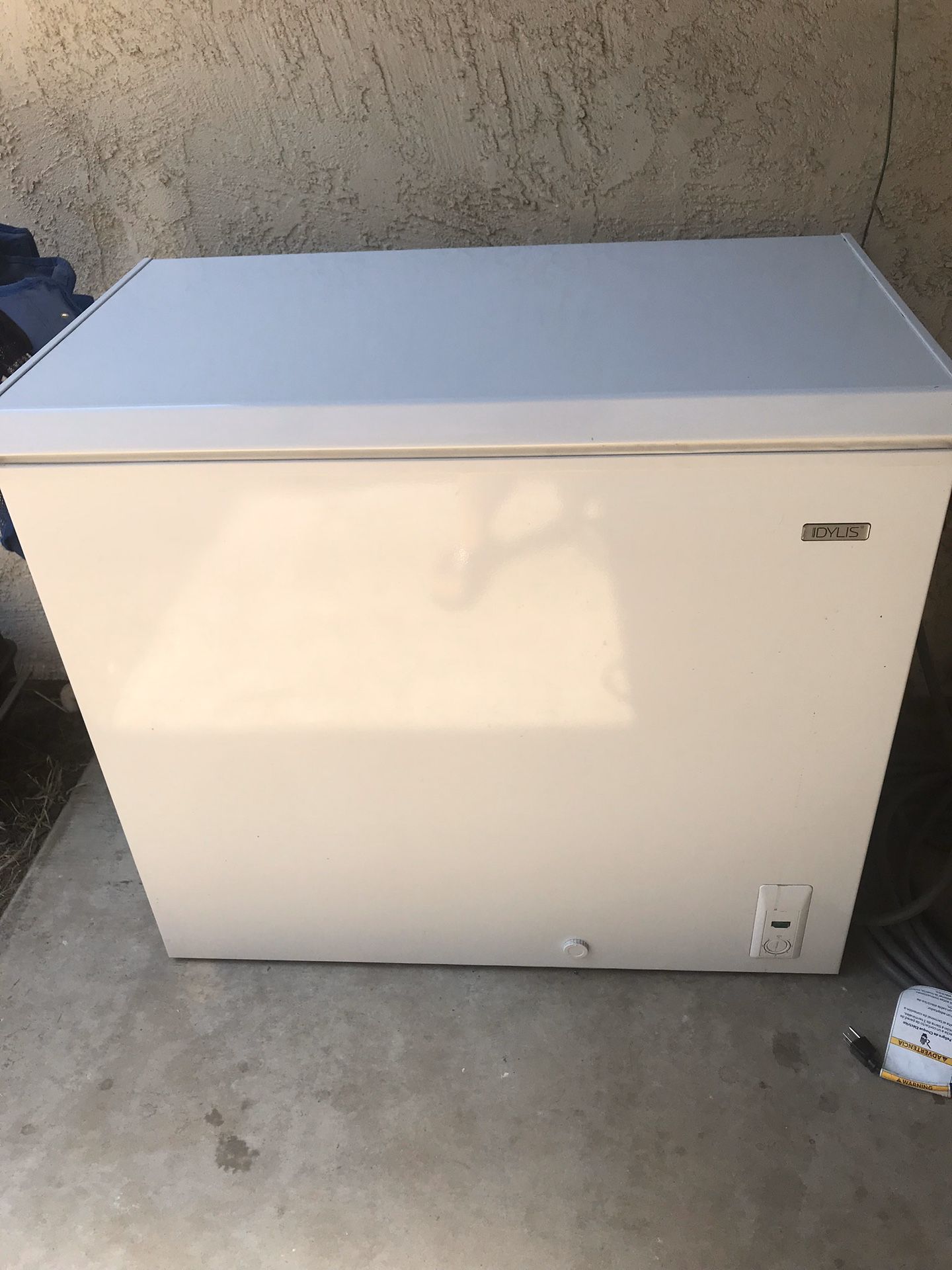 Idylis 7.1 cu ft deep freezer. Never used. 3 months old