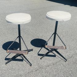 Mid-Century Wrought Iron White Vinyl Bar Stools w/Foot Rest 