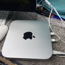 Apple Mac Mini Late 2014 - I5 2.6GHz - 8 GB RAM - 250 GB Kingston SSD- MacOS Sonoma ( OCLP)