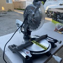 Ryobi 14Amp Electric 10in. Compound Miter Saw