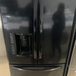 REFRIGERATOR LG BLACK 3 DOOR