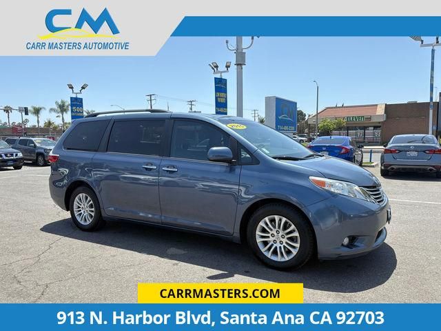 2015 Toyota Sienna