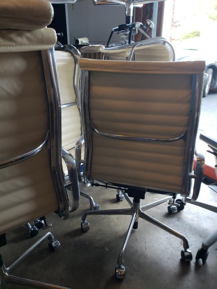 Used hermin miller office chairs