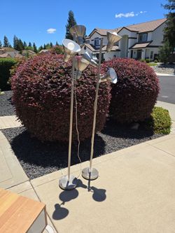 2 pole lamps