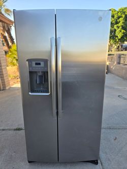 Refrigerator GE Stainless Steel