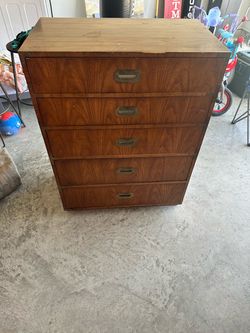 Dresser