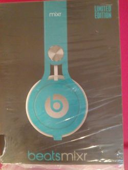 Dr.beats mixr headphones. David Guetta