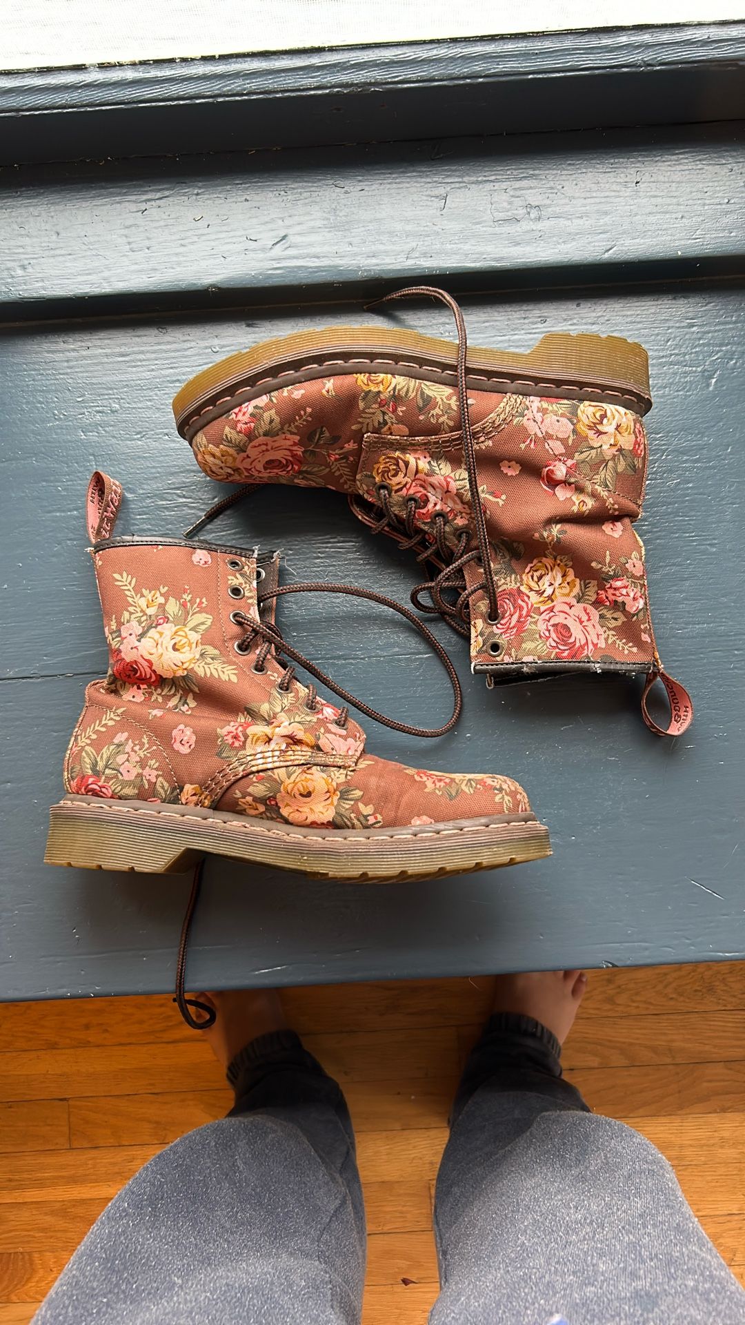 Like New Doc Marten Boots