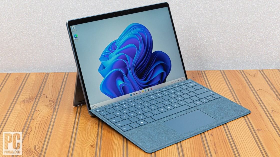 Microsoft Surface PRO 9 13 Inch 2880x1920 Touchscreen Intel Core I7-1265u 16 GB RAM 512 GB SSD Webcam Windows 11 Professional