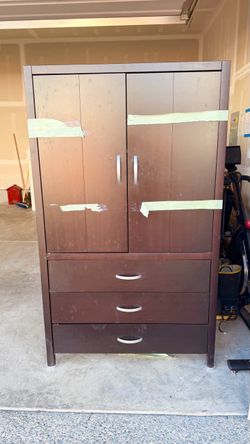 Dania Armoire - FREE