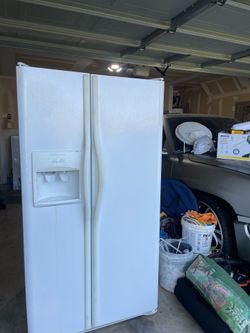 Frigidaire 6ft fridge