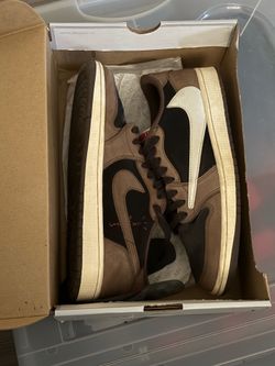 Travis Scott Jordan 1’s