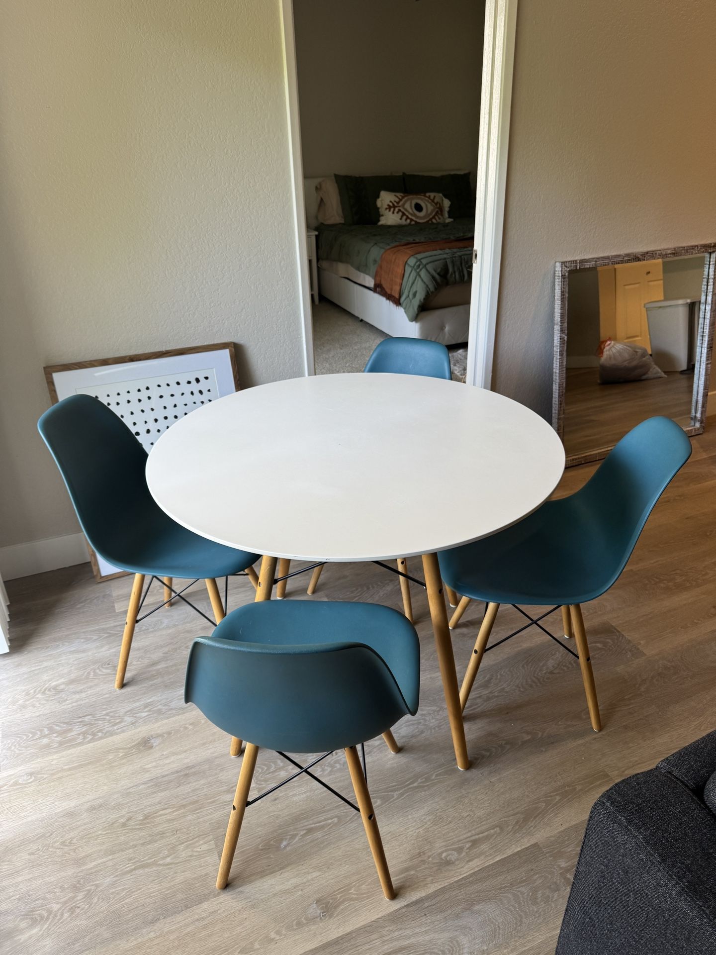 Kitchen Table and Chairs