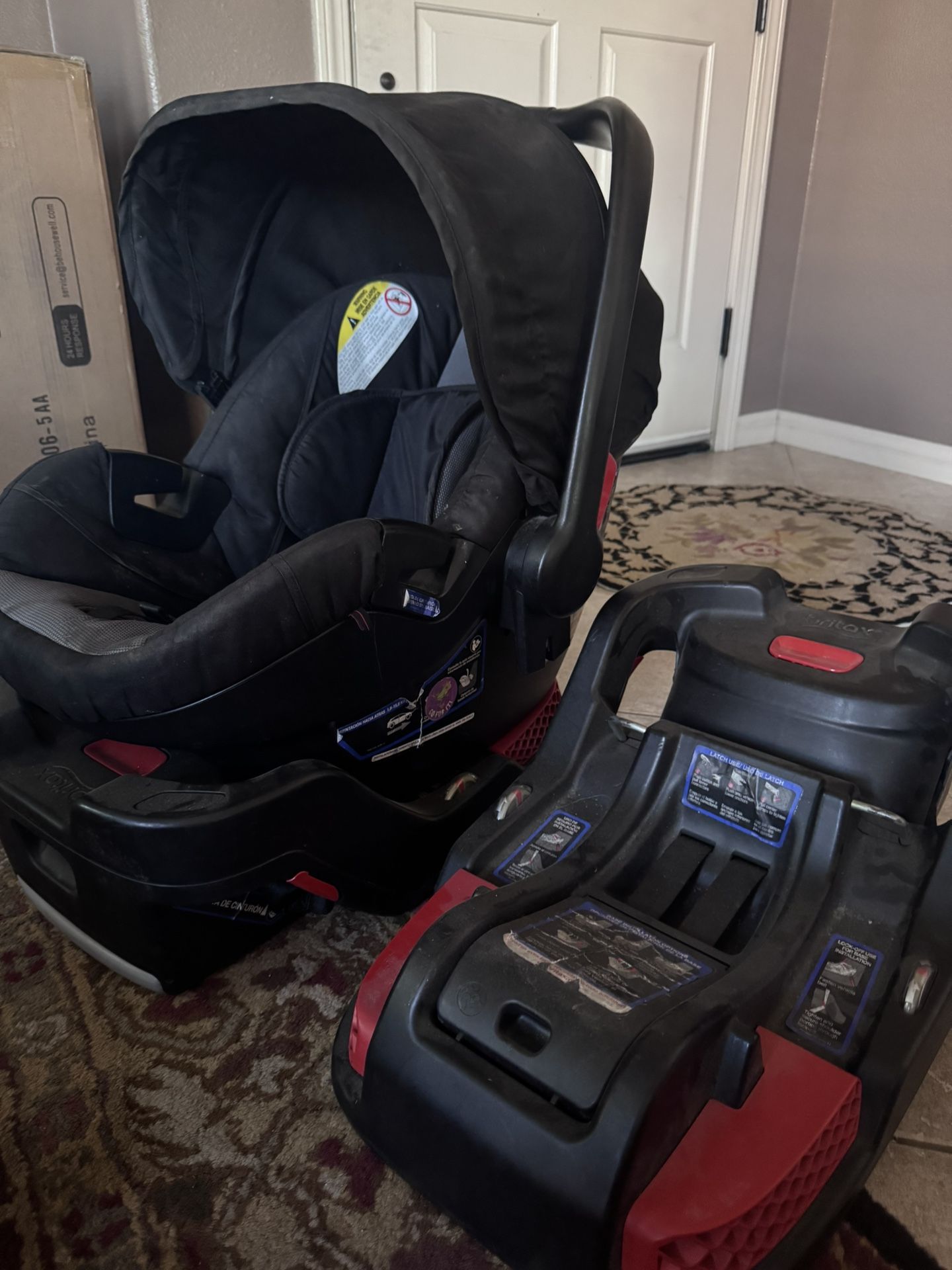 Britax Baby Car seat And 2 Bases  