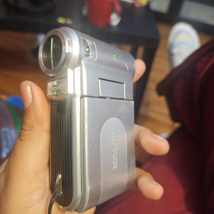 Aiptek MPVR (Personal Media Recorder and Player) camcorder