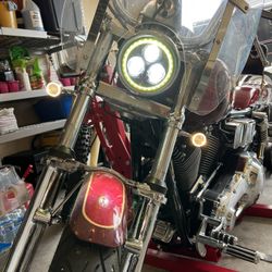 Orbit Prism 5-3/4' LED Headlight, Black