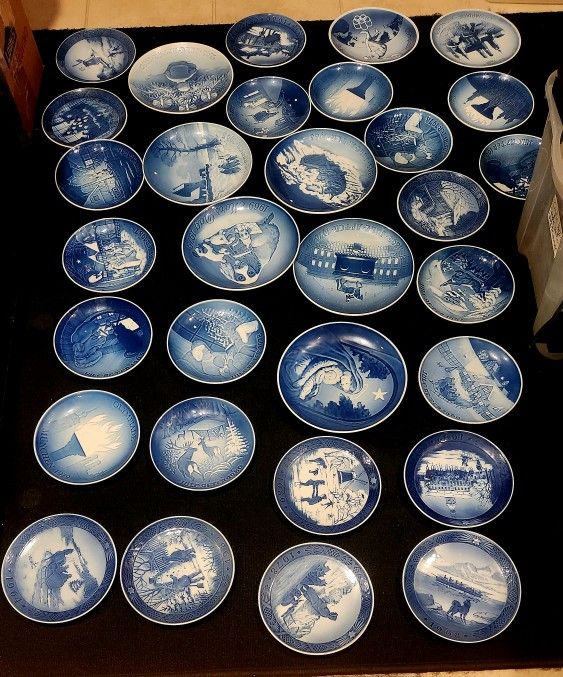 X30 Royal Copenhagen Denmark Blue Plates (1963-1985)