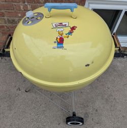 Simpsons Weber Kettle Charcoal Grill 22in Premium
