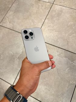 iPhone 15 Pro Max