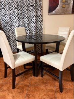 Dining table set with chairs