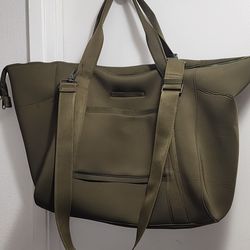 Dagne dover duffle