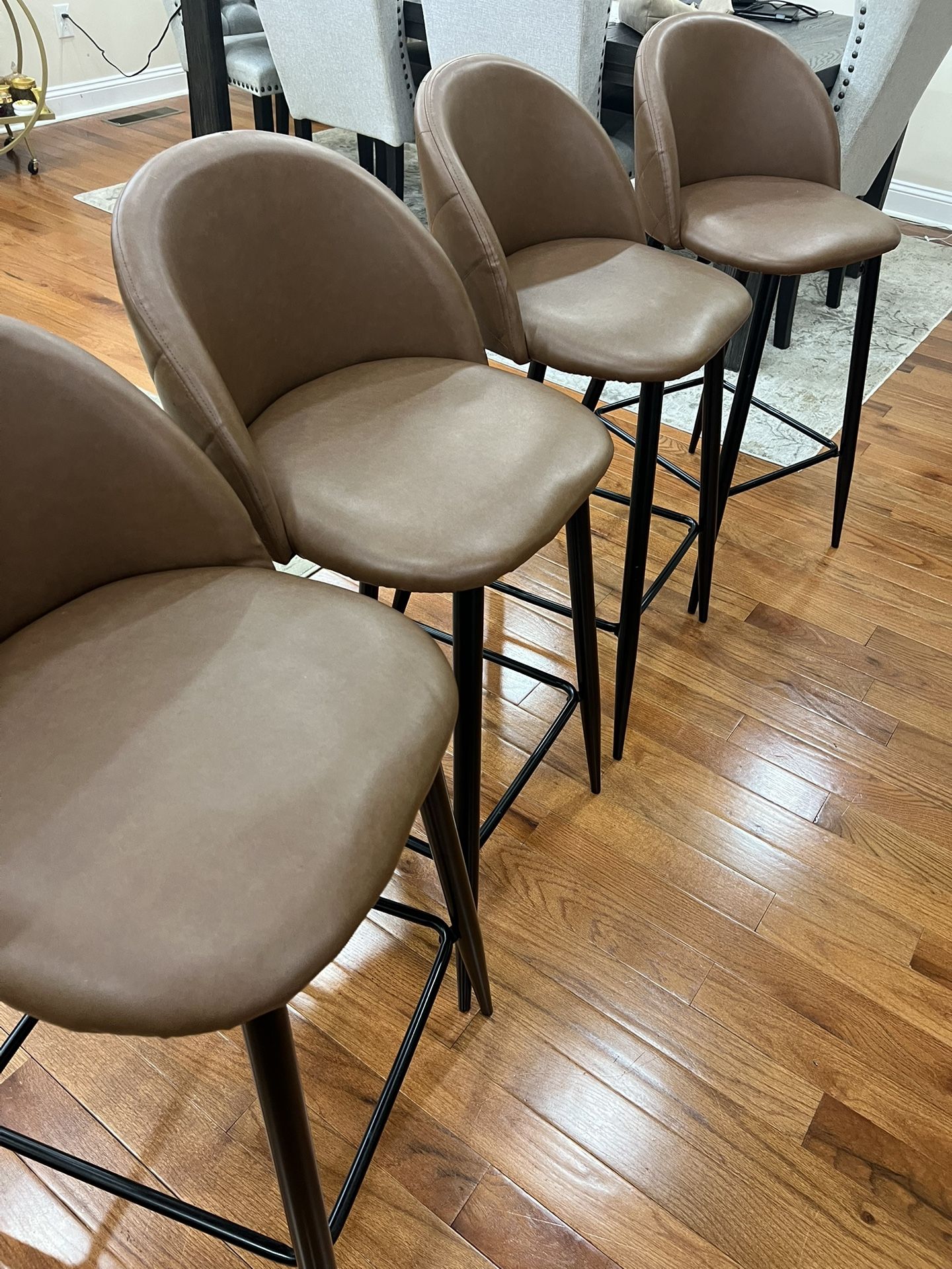 Brown 4 Upholstered Bar Stools