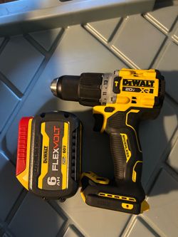 Dewalt tool Batery and Dril