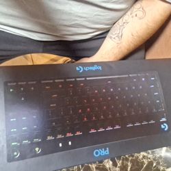 Pro Logitech Keyboard 