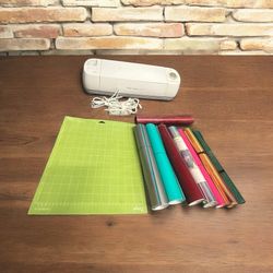 Cricut Explore Air 2 Bundle Cutting Machine