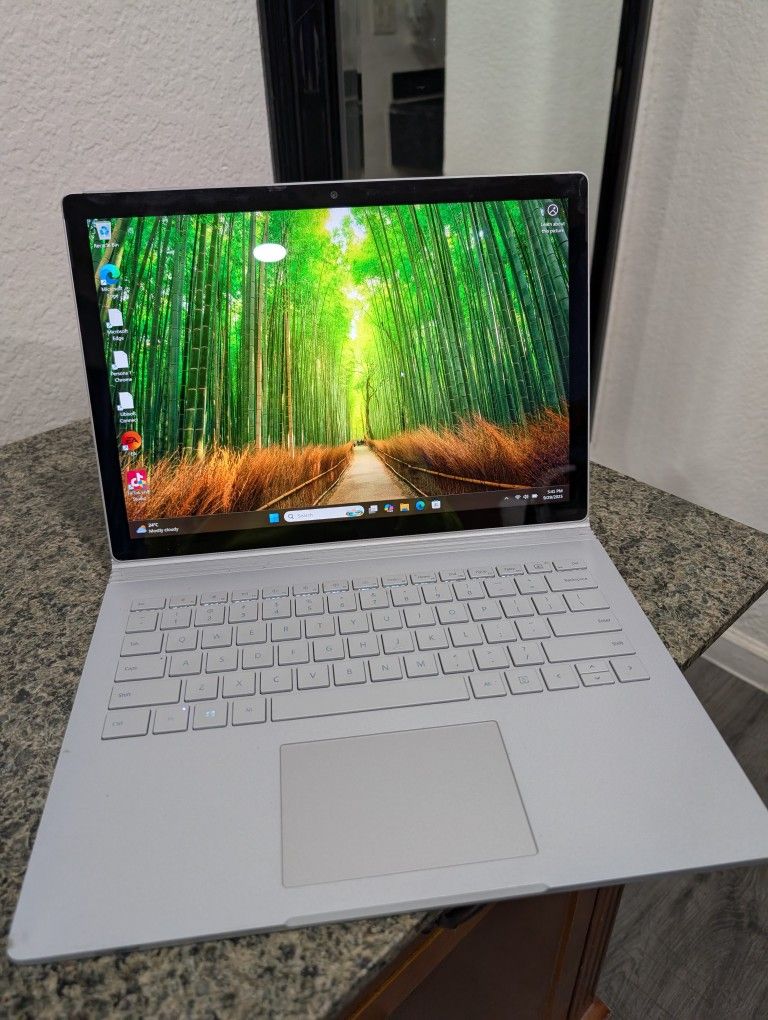 Microsoft surface book 2