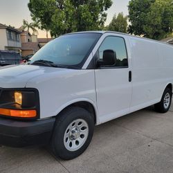 2009 Chevy Express 1500 work van