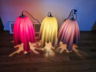 Vintage (?). Molded Ghost/Drape/ Lights 
*Prove me wrong on the price I'm tired of looking for them*