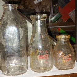 Vintage 1940-50s Lot 3 Glass Milk Containers.