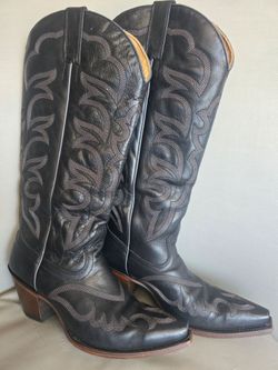 Shyanne Black Leather Boots size 9
