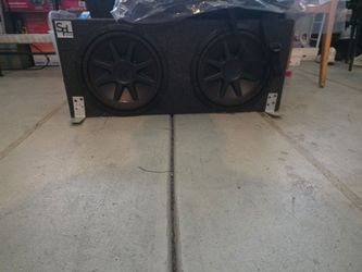 2x kicker compvr (cvr) subwoofers in box
